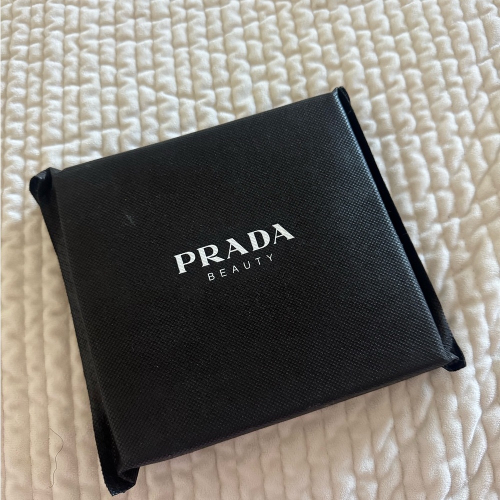 Prada checkers set